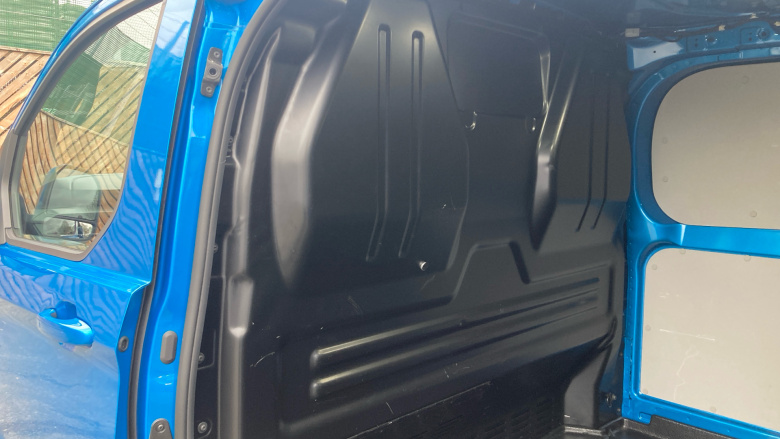 Ford Transit Custom 280 L1 Diesel Fwd 2.0 EcoBlue 136ps H1 Van Limited Auto